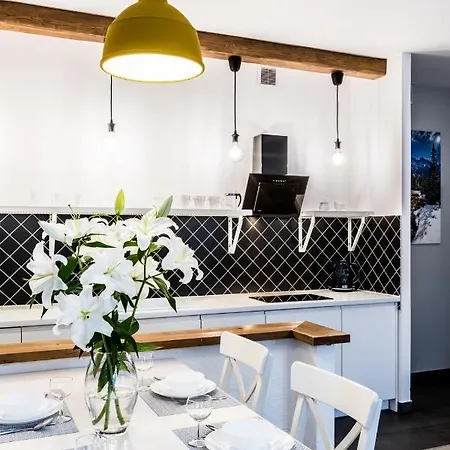 Apartament Granitica Amber Odkryj דירה